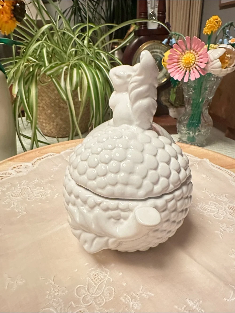Elements White Ceramic Squirrel Acorn Cookie Jar Fall Woodland Decor